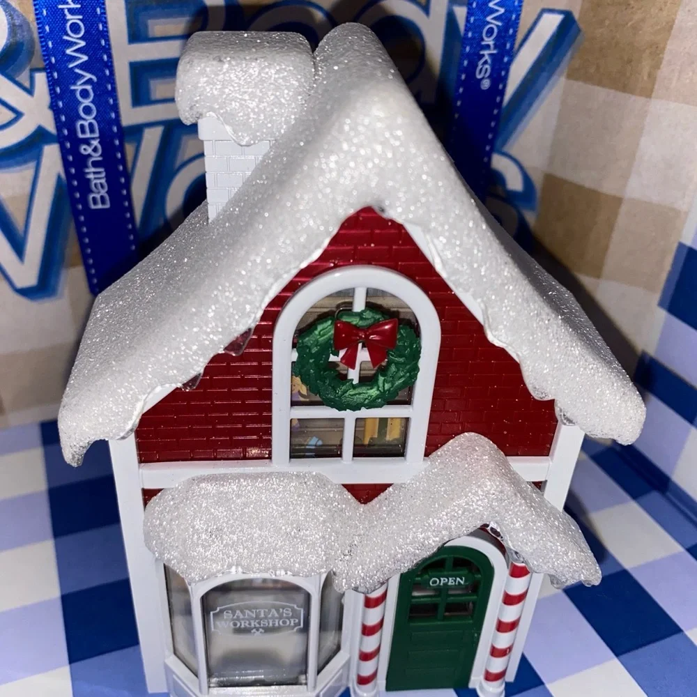 BATH AND BODY WORKS SANTAS WORKSHOP PROJECTOR NIGHTLIGHT WALLFLOWER PLUG